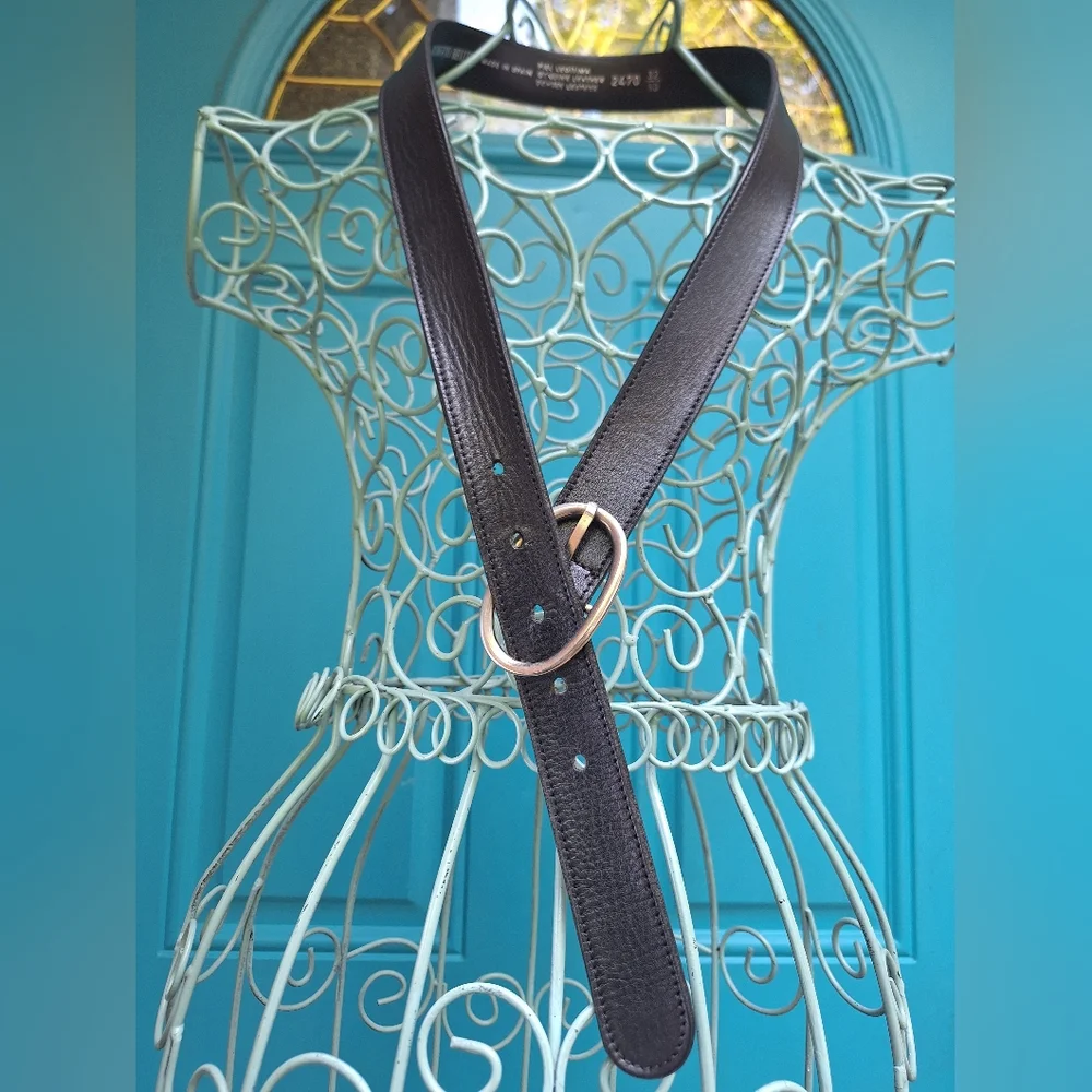 Genuine Leather Belt Vintage Womens Made in Spain Thin Black Plain Round Buckle